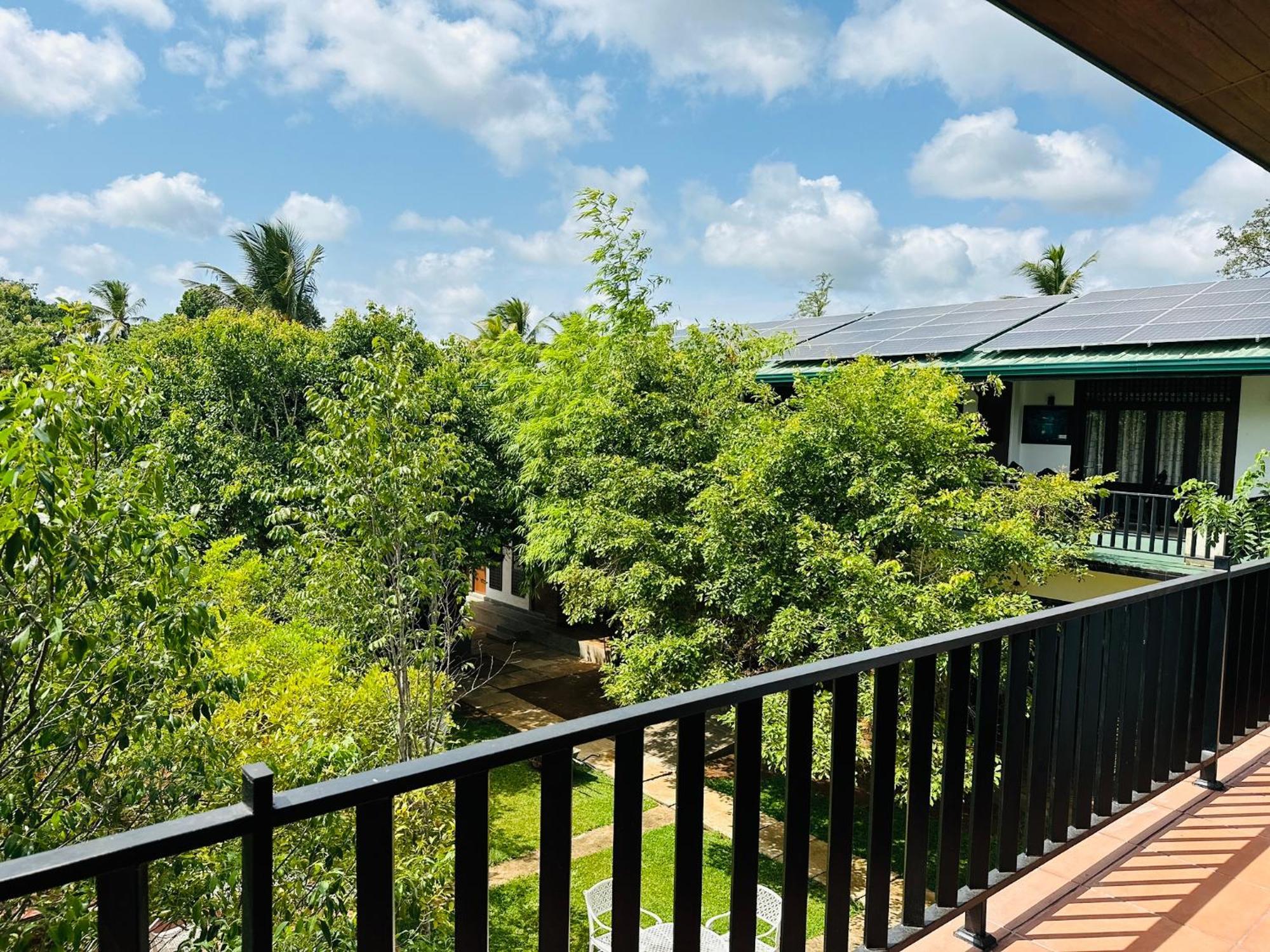 Gamodh Citadel Resort Anuradhapura Bagian luar foto