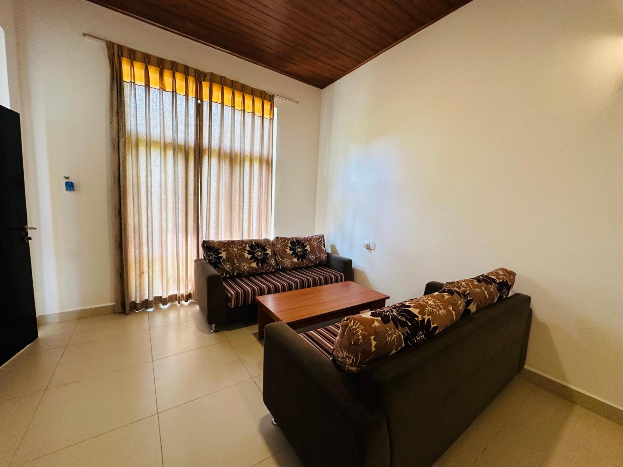 Gamodh Citadel Resort Anuradhapura Bagian luar foto