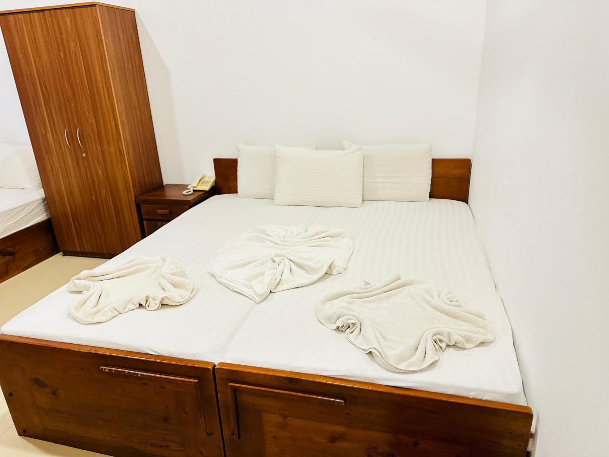 Gamodh Citadel Resort Anuradhapura Bagian luar foto