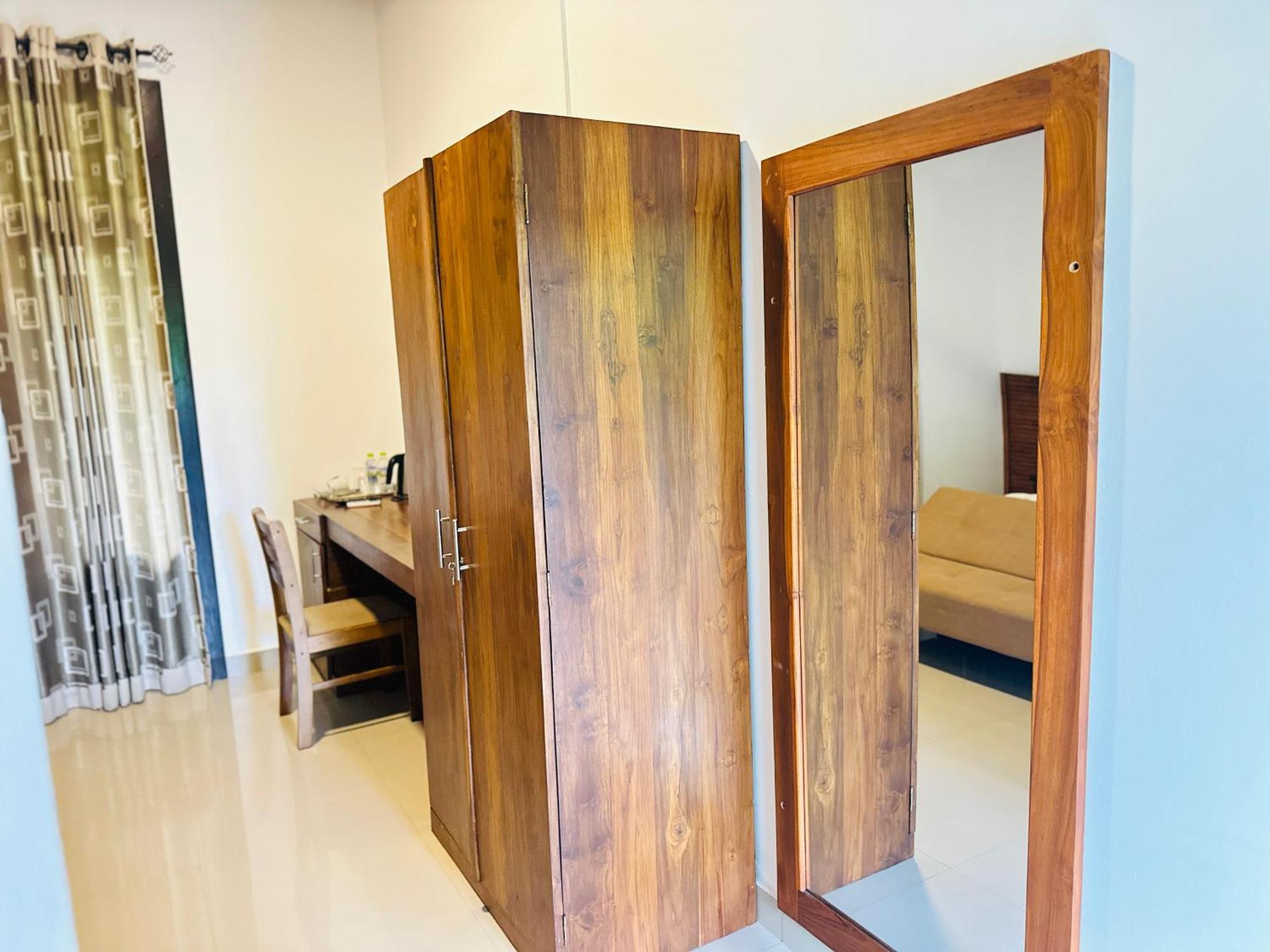 Gamodh Citadel Resort Anuradhapura Bagian luar foto
