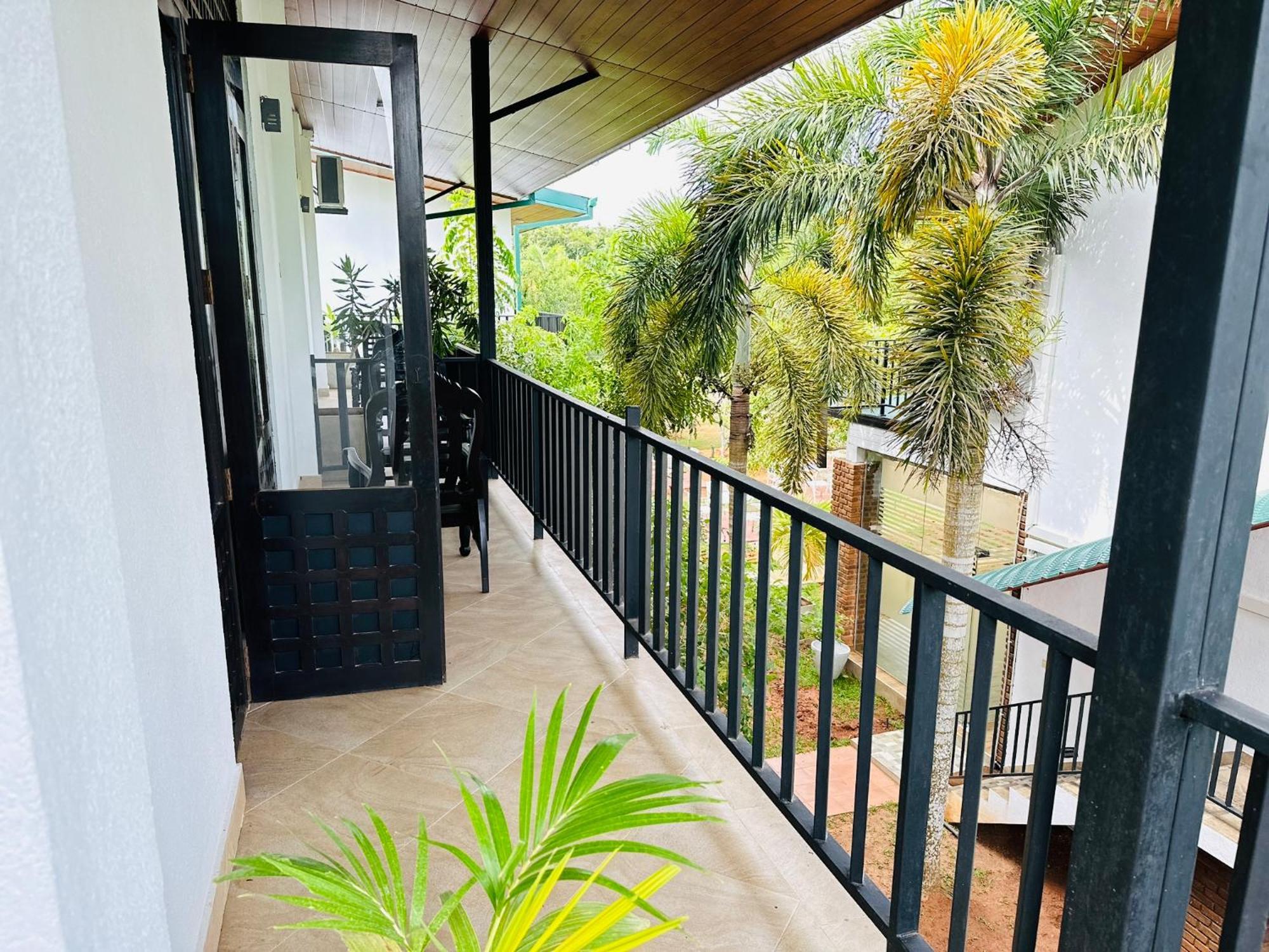 Gamodh Citadel Resort Anuradhapura Bagian luar foto